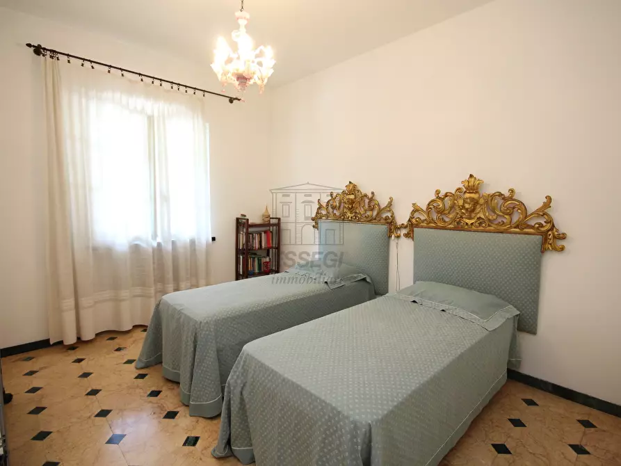 Immagine 15 di Villa in vendita  in via pradalino a Camaiore