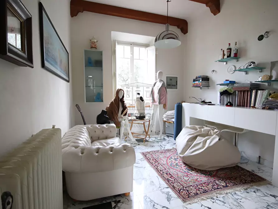 Immagine 17 di Villa in vendita  in Via Ludovica 56 a Lucca