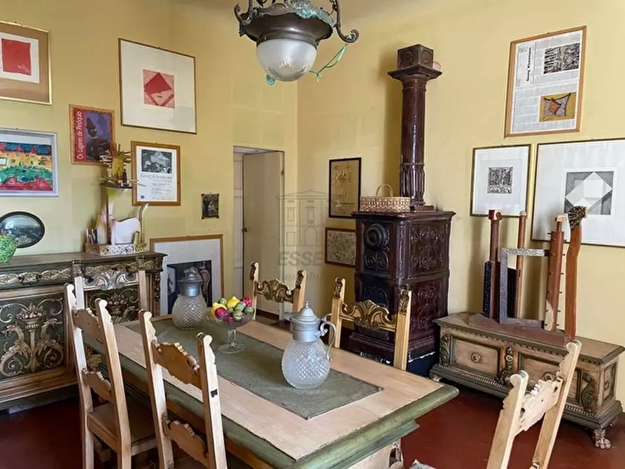 Immagine 23 di Villa in vendita  a Lucca