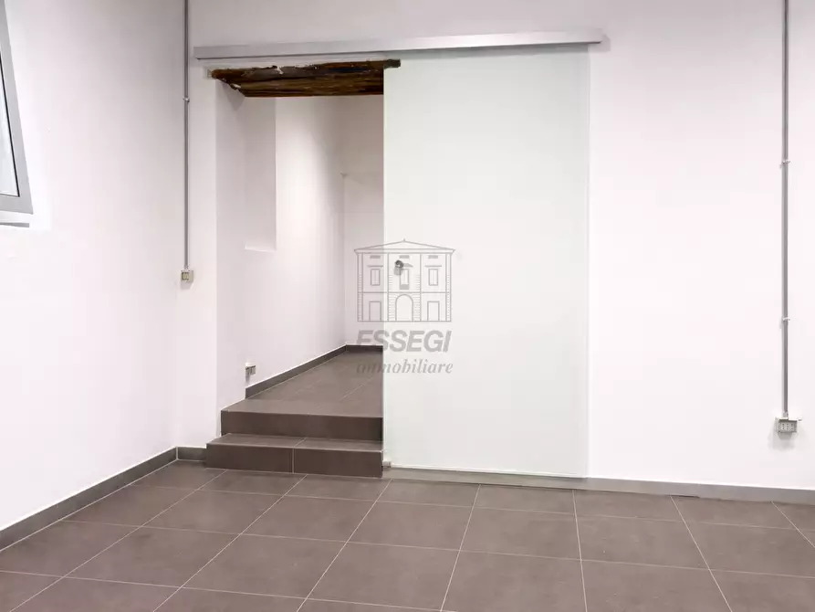 Immagine 6 di Garage in vendita  in Via Beccheria 35 a Lucca
