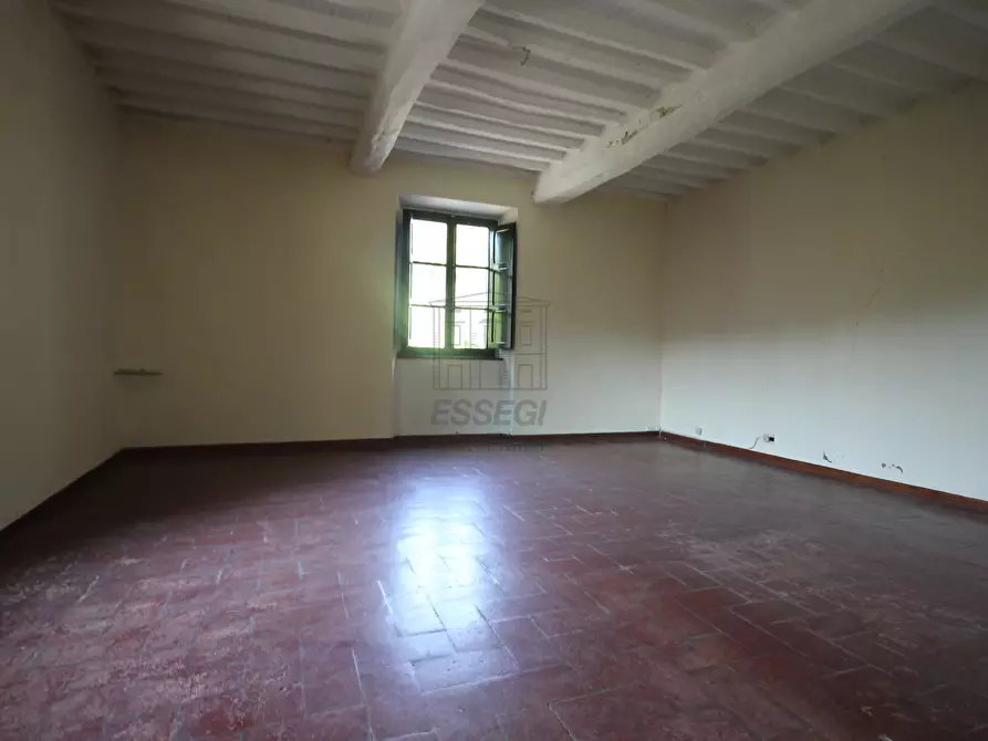 Immagine 28 di Rustico / casale in vendita  in Via Tofori a Capannori