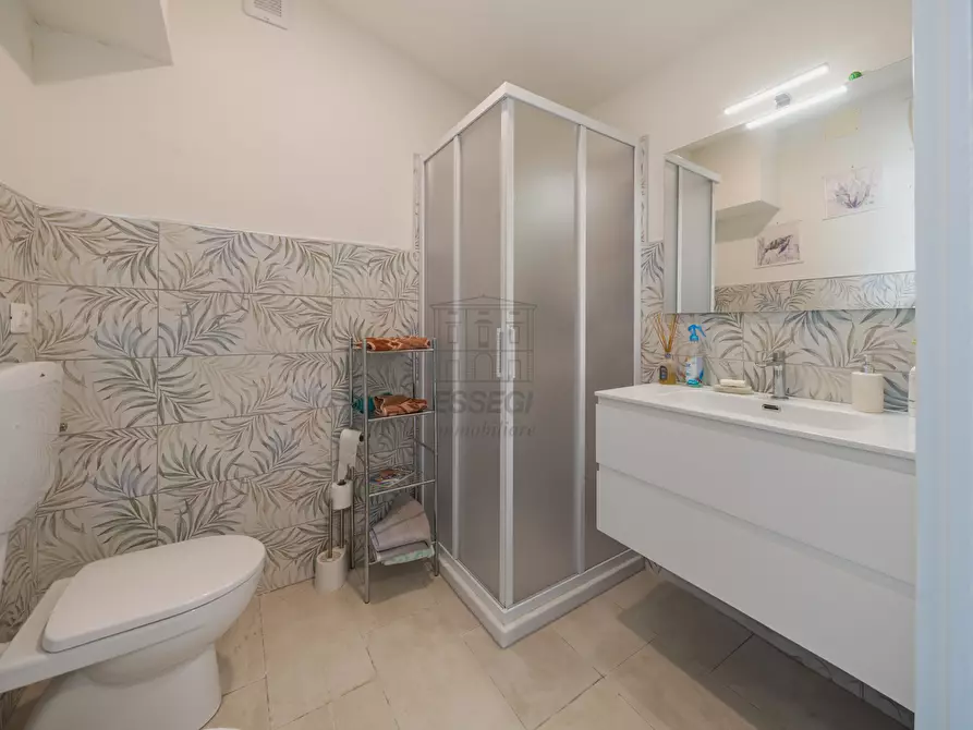 Immagine 28 di Villa in vendita  in Via delle Scuole 38 a Lucca