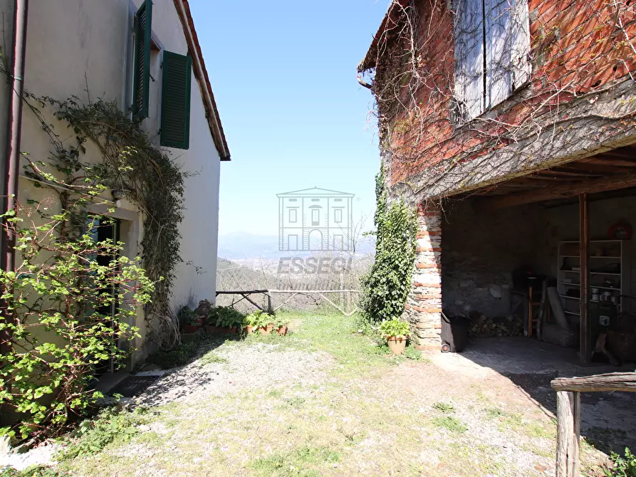 Immagine 42 di Rustico / casale in vendita  in Via del Borgo 55 a Lucca