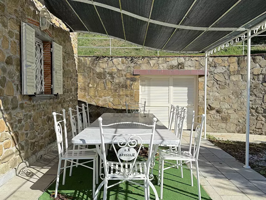 Immagine 22 di Rustico / casale in vendita  in Via Pieve di Brancoli 1586 a Lucca