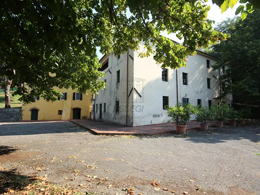 Immagine 11 di Rustico / casale in vendita  in Via Tofori a Capannori