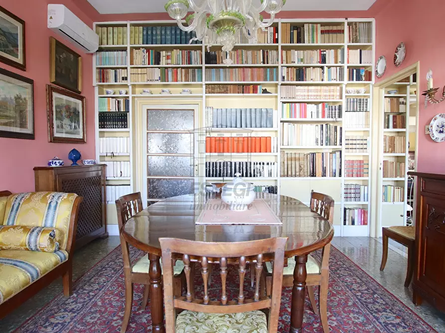 Immagine 17 di Villa in vendita  in Via Borgo Giannotti 120 a Lucca