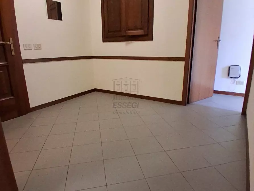 Immagine 6 di Ufficio in affitto  in Viale G. Puccini 1660 a Lucca