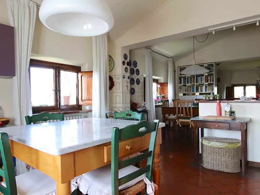 Immagine 9 di Villa in vendita  in Via Roma a Porcari