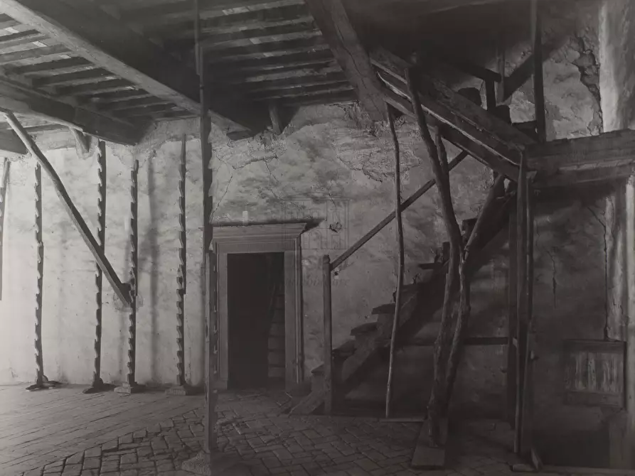 Immagine 28 di Villa in vendita  in via Colli 23 a Pescaglia