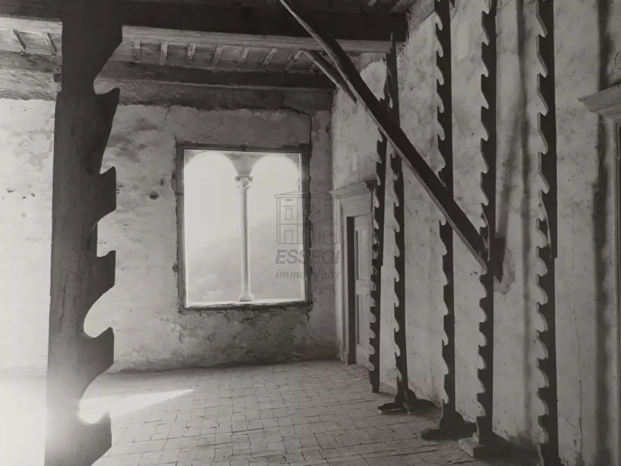 Immagine 26 di Villa in vendita  in via Colli 23 a Pescaglia