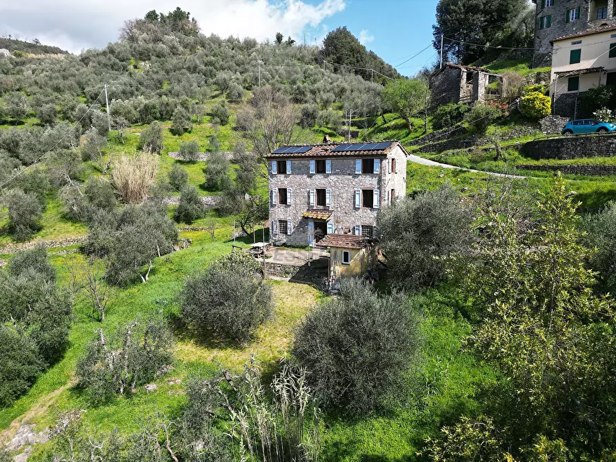 Immagine 1 di Rustico / casale in vendita  in Strada Comunale di Valdottavo, valdottavo 32 a Borgo A Mozzano