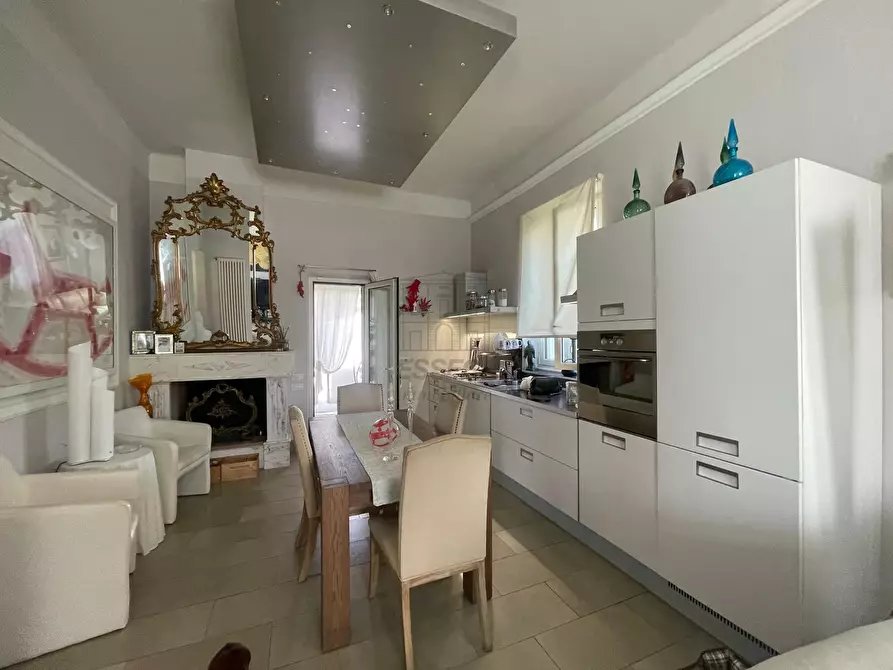 Immagine 12 di Villa in vendita  in Via di Moriano a Lucca