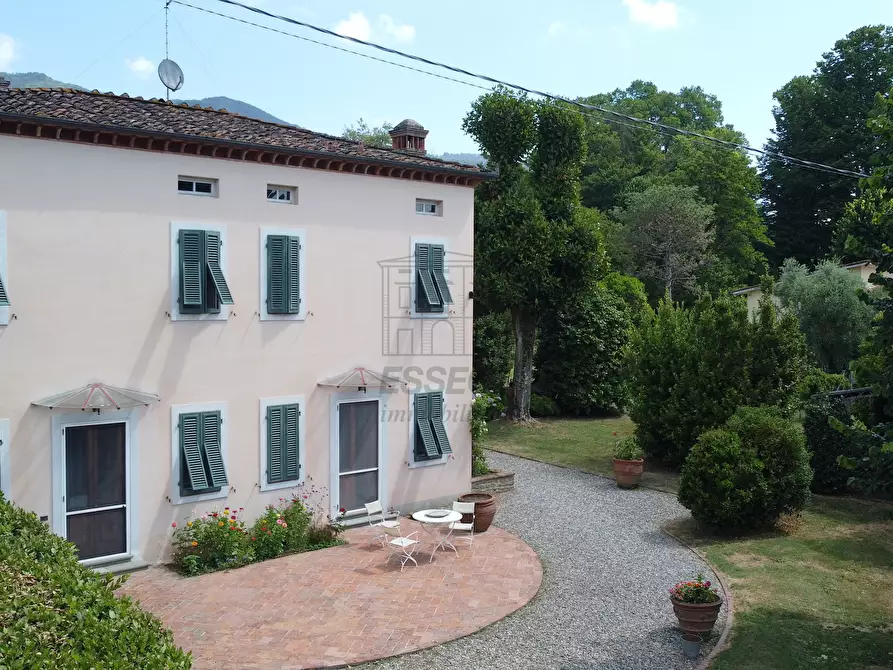 Immagine 82 di Villa in vendita  in Via di segromigno a Capannori