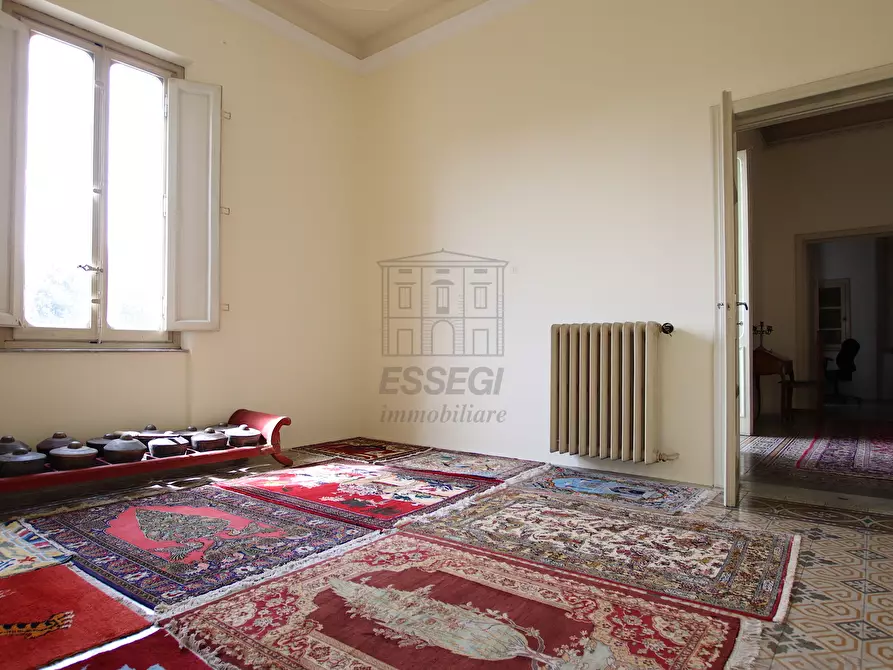 Immagine 14 di Villa in vendita  a Lucca