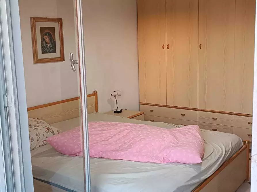 Immagine 6 di Bilocale in vendita  in E90 121 a Motta San Giovanni