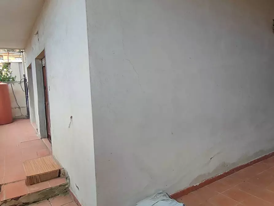 Immagine 12 di Quadrilocale in vendita  a Reggio Di Calabria