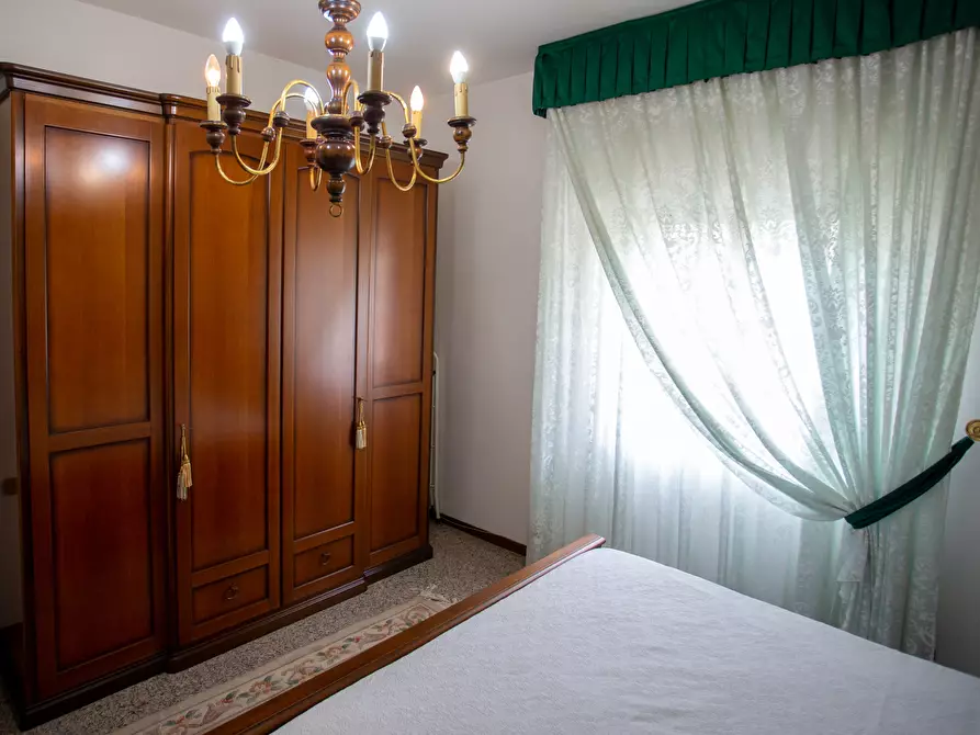 Immagine 32 di Casa indipendente in vendita  in Viale Aldo Moro 5 a Bova Marina