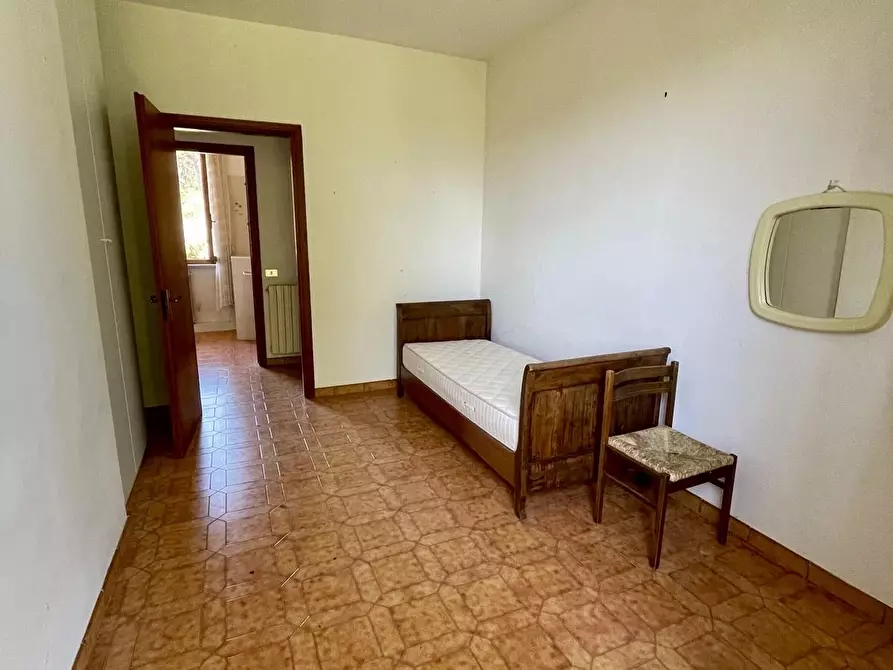 Immagine 15 di Casa semindipendente in vendita  a Ameglia