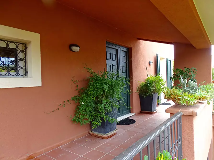 Immagine 50 di Villa in vendita  a Sarzana