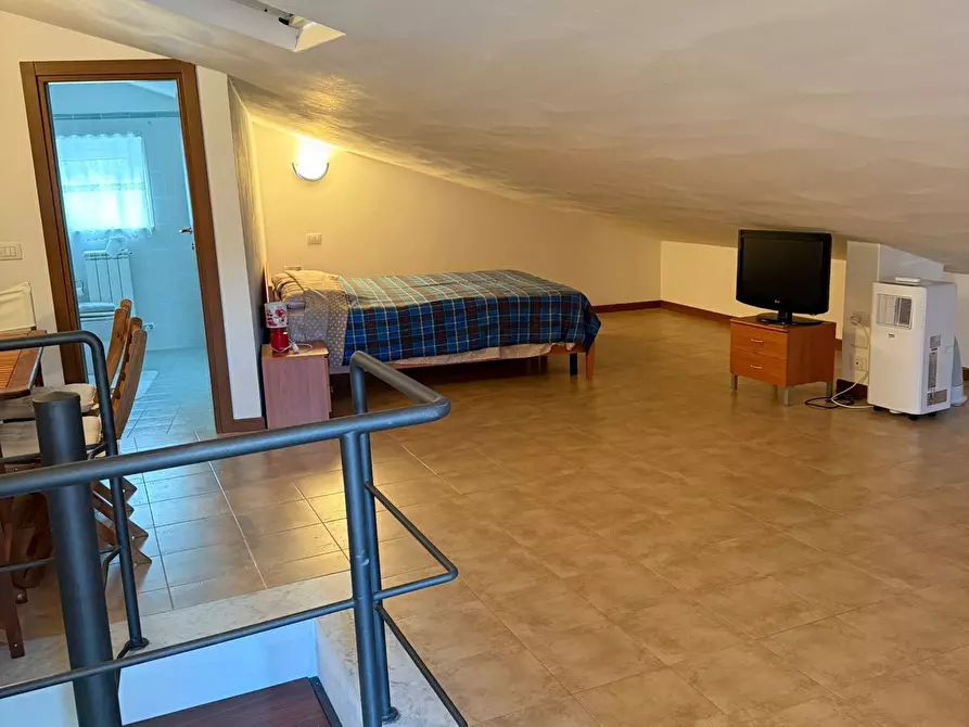 Immagine 15 di Trilocale in vendita  a Ameglia