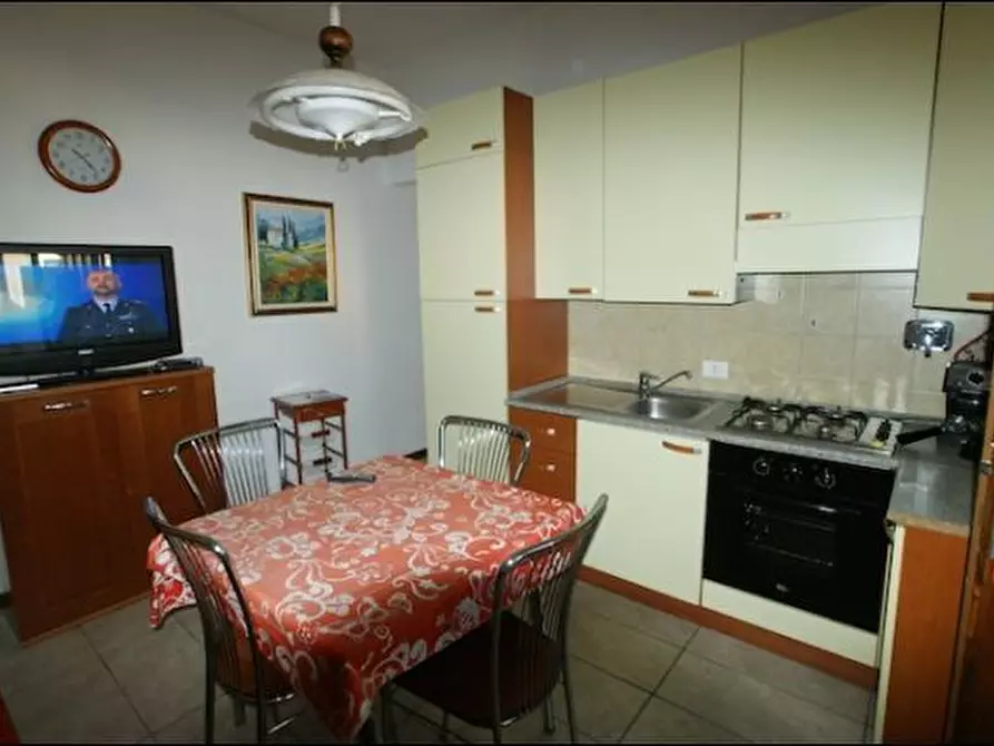 Immagine 2 di Trilocale in vendita  a Ameglia