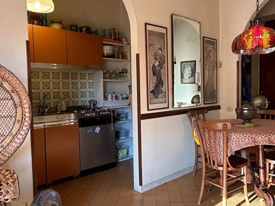 Immagine 5 di Quadrilocale in vendita  a Carrara