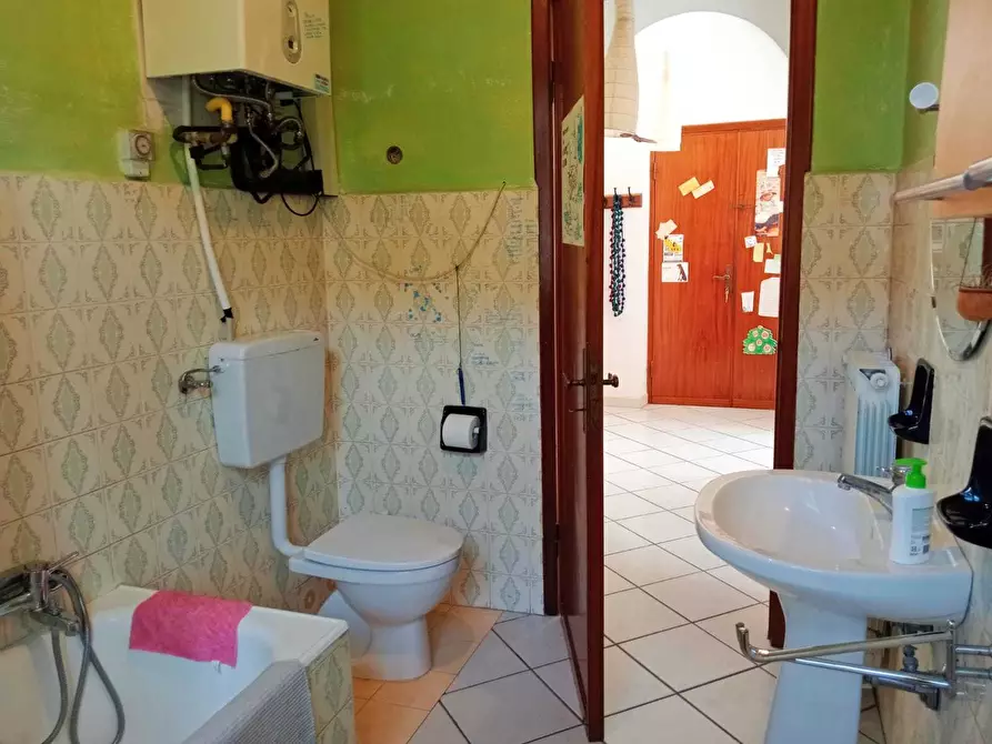 Immagine 10 di Trilocale in vendita  a Ameglia