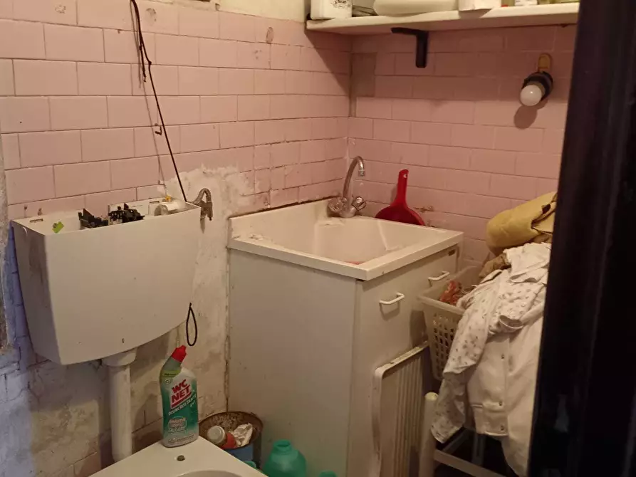 Immagine 11 di Casa semindipendente in vendita  a Ameglia