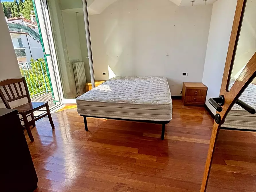 Immagine 14 di Porzione di casa in vendita  a Ameglia