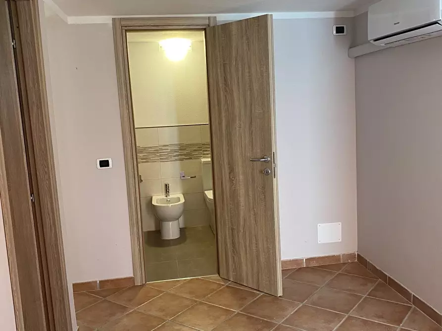 Immagine 5 di Trilocale in vendita  a Lerici