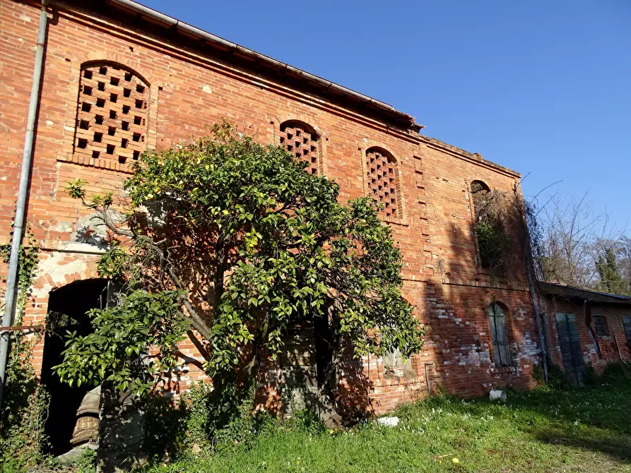 Immagine 1 di Rustico / casale in vendita  a Castelnuovo Magra