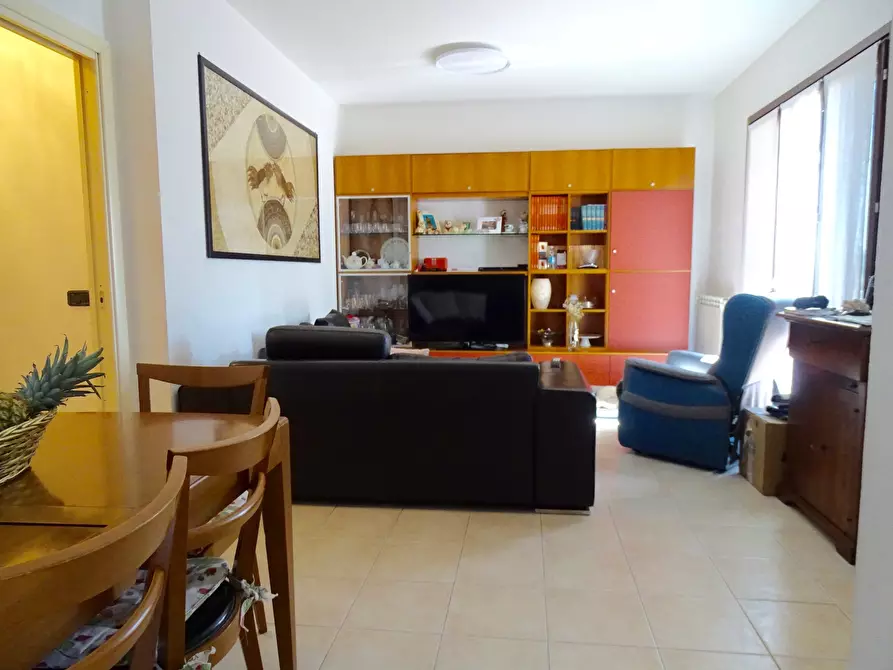 Immagine 7 di Villa in vendita  a Sarzana