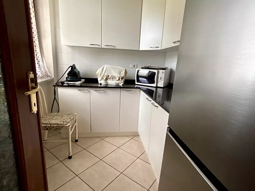 Immagine 9 di Casa semindipendente in vendita  a Carrara