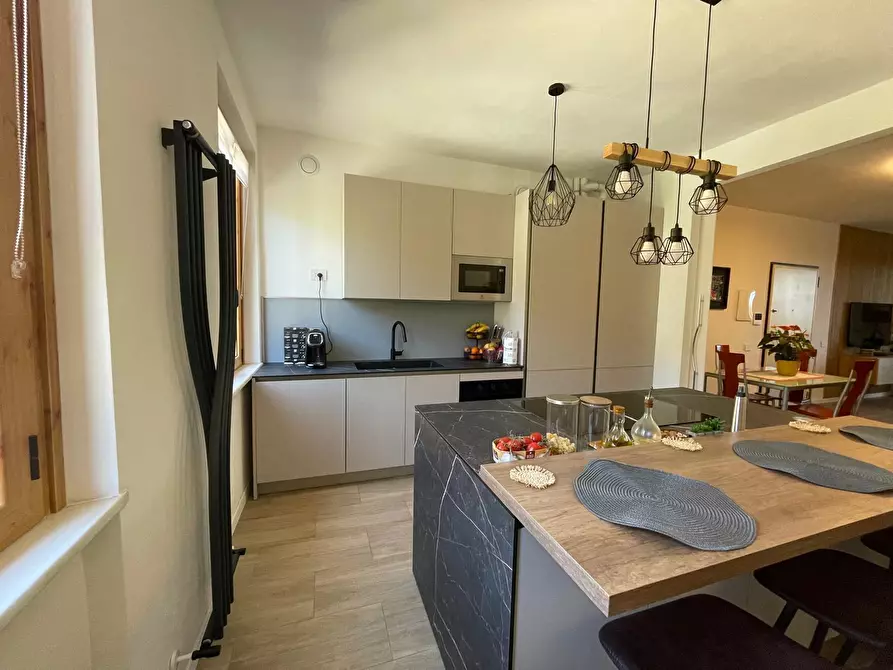 Immagine 12 di Quadrilocale in vendita  a Ameglia