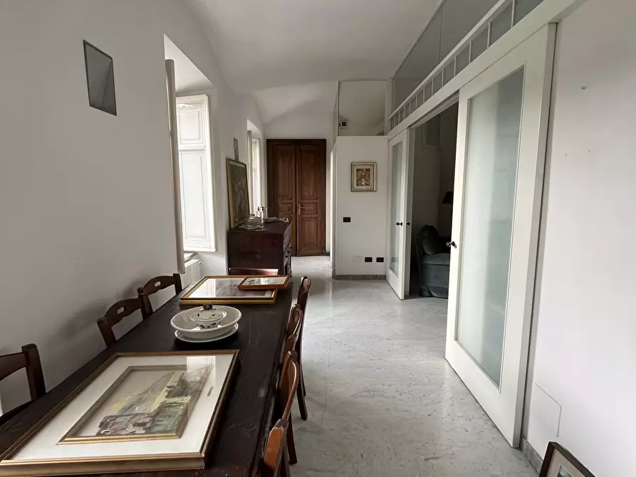 Immagine 5 di Appartamento in affitto  in Via Roma a Carrara