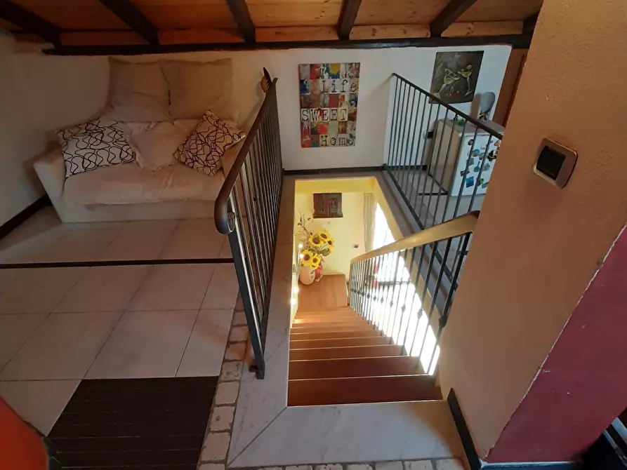 Immagine 16 di Casa semindipendente in vendita  a Ortonovo