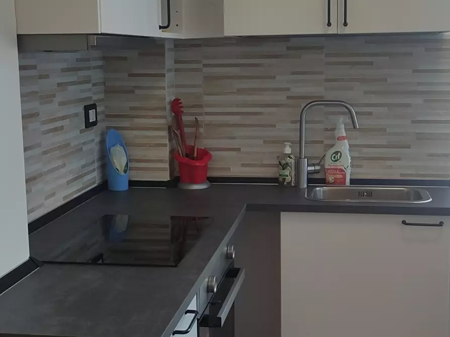 Immagine 1 di Appartamento in affitto  a La Spezia