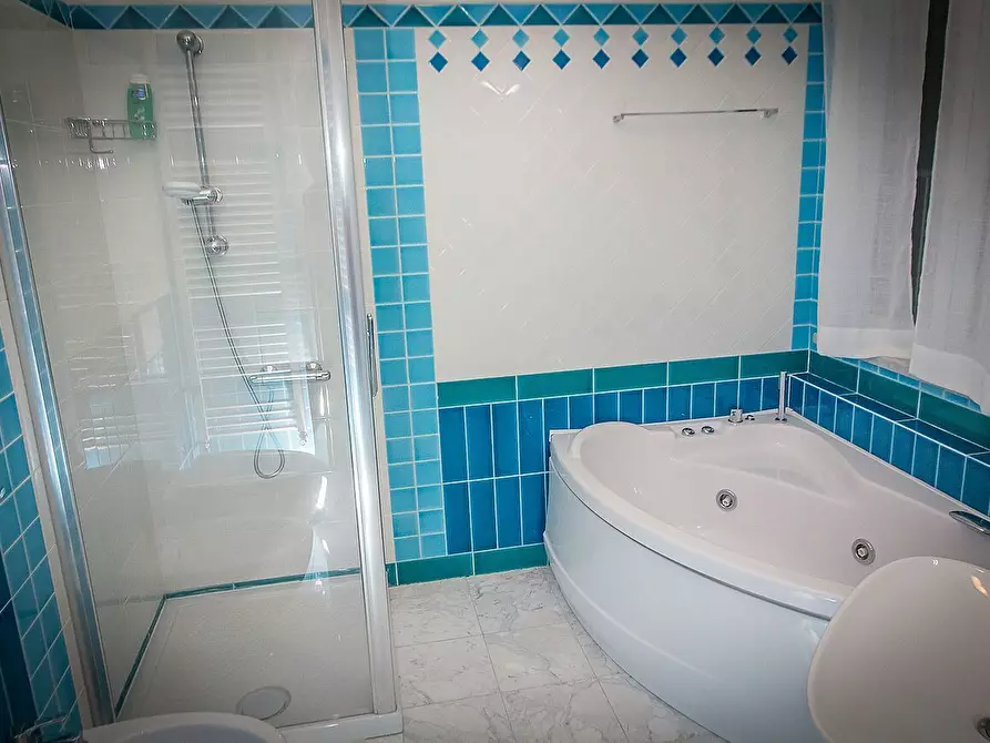 Immagine 8 di Casa indipendente in affitto  a Sarzana