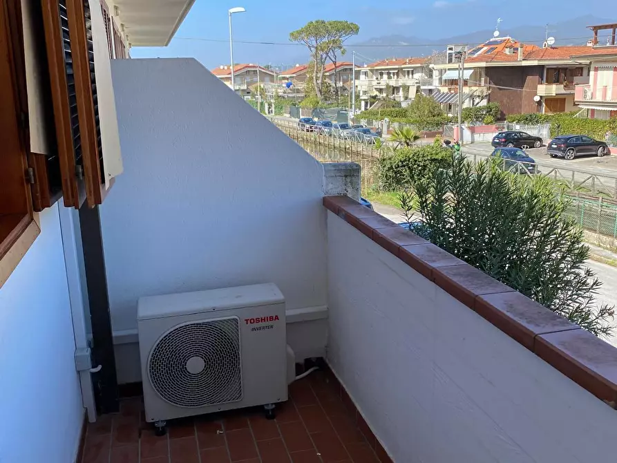 Immagine 9 di Villetta a schiera in affitto  in Via delle Pinete a Massa