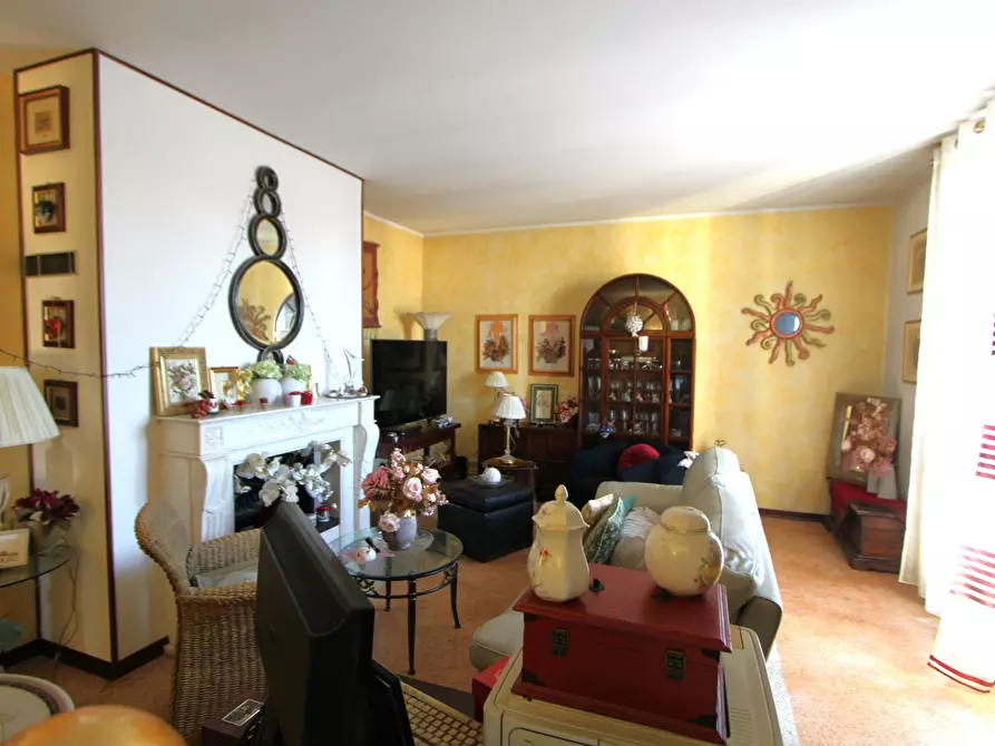 Immagine 6 di Appartamento in vendita  in Via Magazzino a Valsamoggia