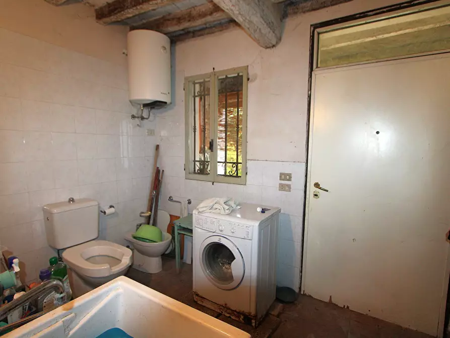Immagine 17 di Porzione di casa in vendita  in Via Magazzino a Valsamoggia