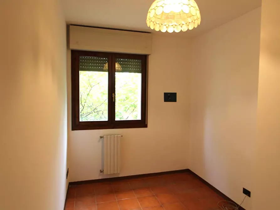 Immagine 11 di Appartamento in vendita  in Via Ugo la Malfa 15 a Valsamoggia
