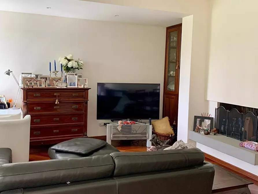 Immagine 21 di Villa in vendita  in SP76 17 a Valsamoggia