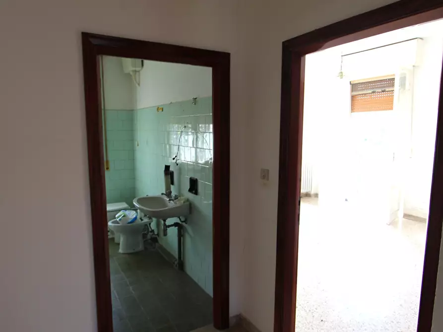 Immagine 40 di Porzione di casa in vendita  in Viale M. di Canossa a Valsamoggia