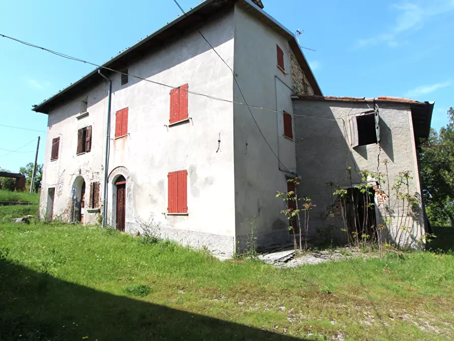 Immagine 15 di Rustico / casale in vendita  in via Castello a Valsamoggia