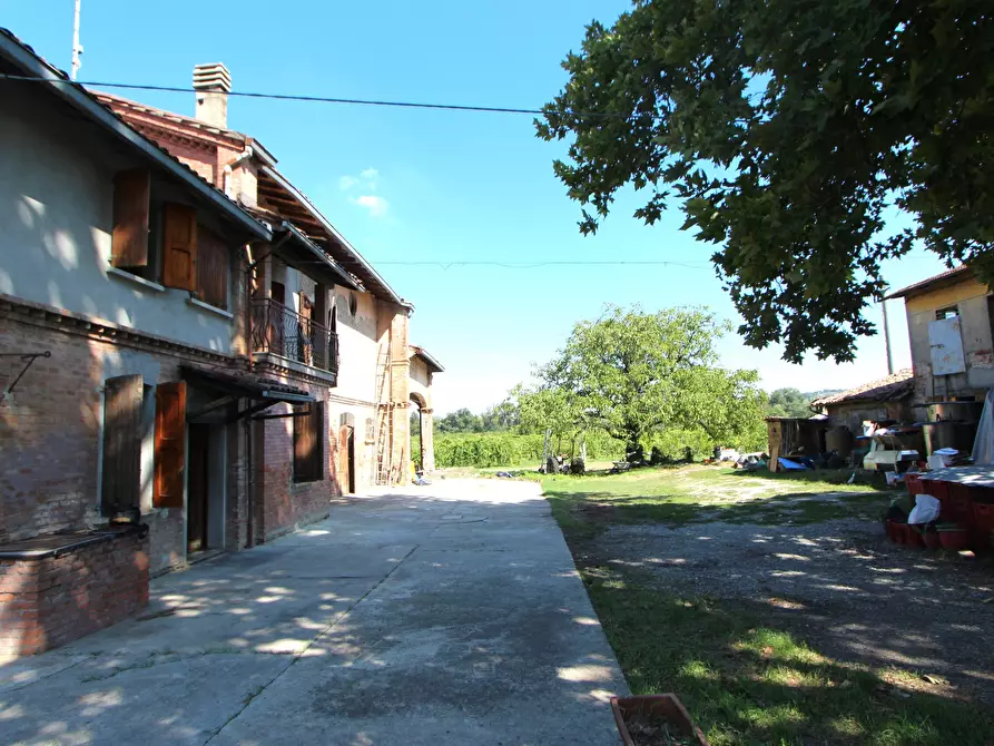 Immagine 21 di Porzione di casa in vendita  in Via Monteveglio a Valsamoggia