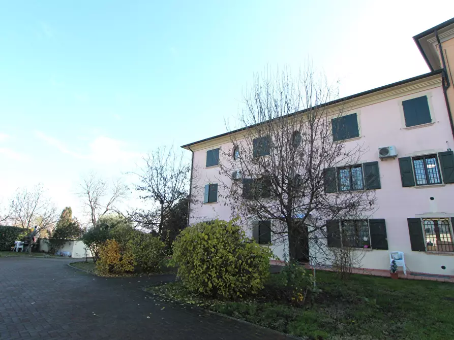Immagine 1 di Appartamento in vendita  in via montebudello a Valsamoggia
