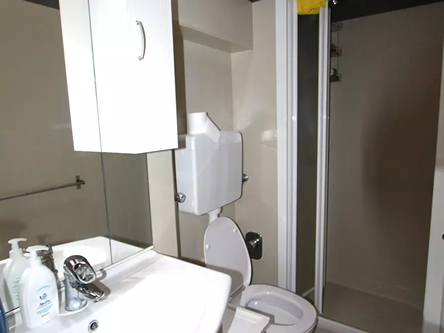 Immagine 18 di Appartamento in vendita  in Via G. Matteotti a Valsamoggia