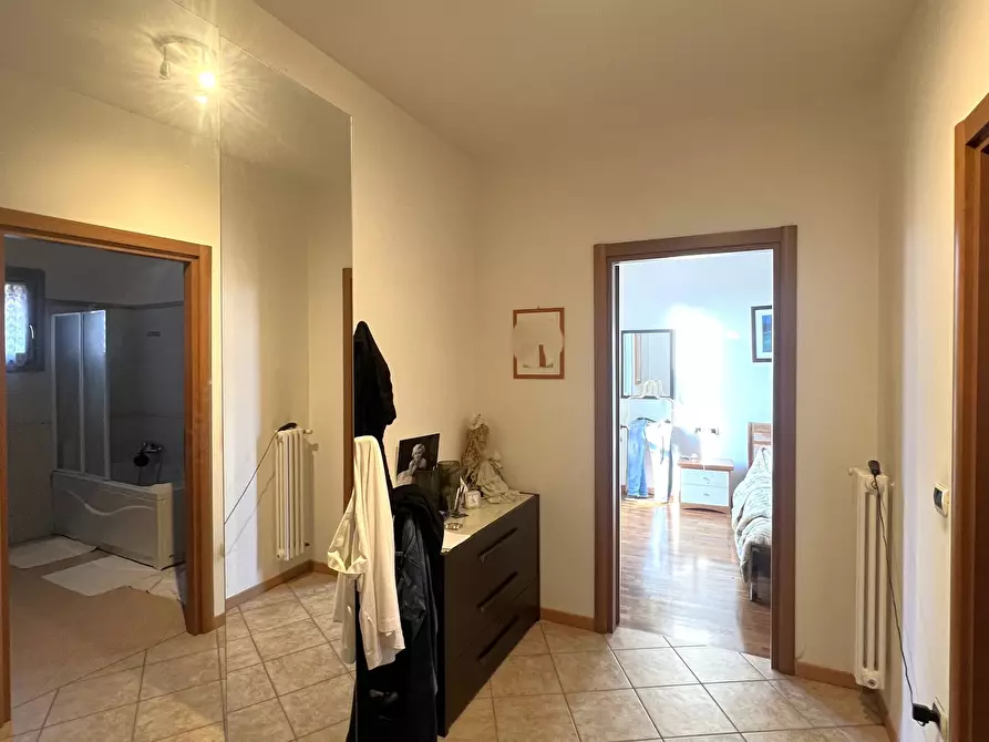 Immagine 21 di Appartamento in vendita  in Via Giuseppe Mazzini a Valsamoggia