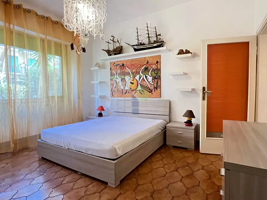 Immagine 12 di Trilocale in vendita  in Via Montebello 55 a Livorno